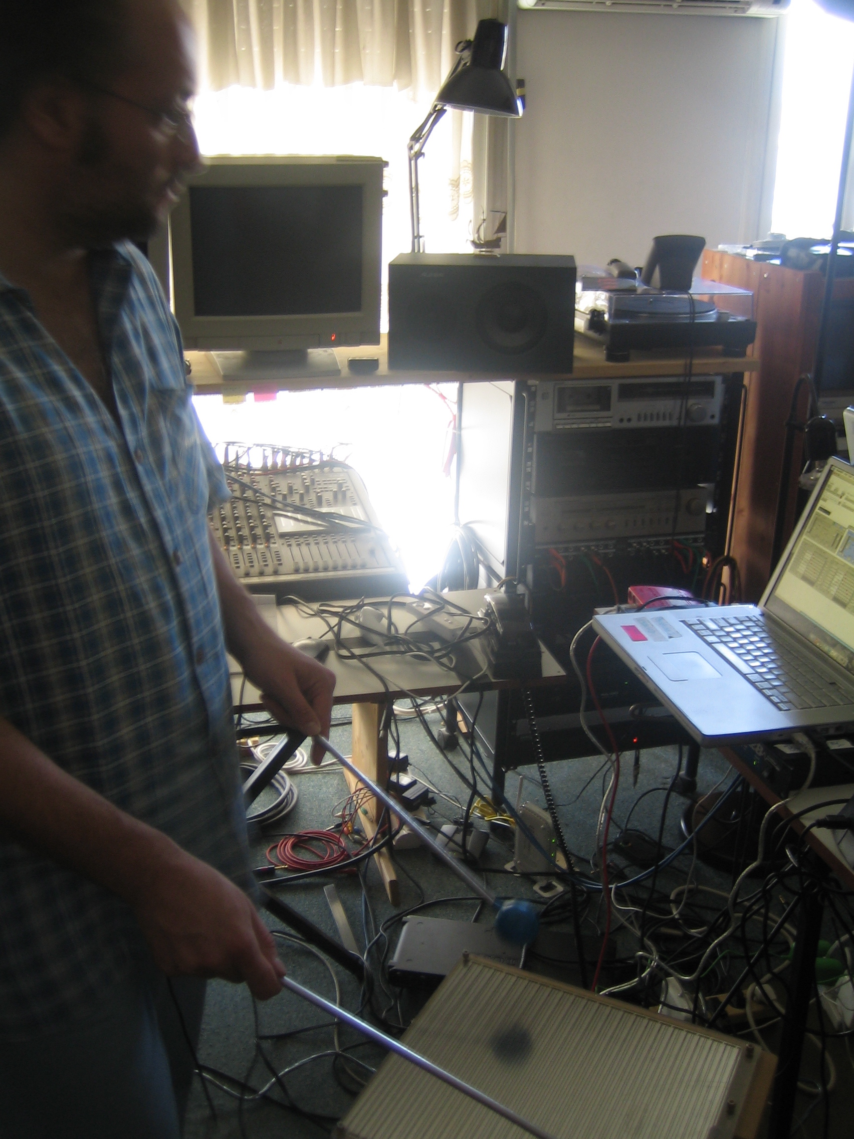 Nassos Vynios with Radio Baton Athens